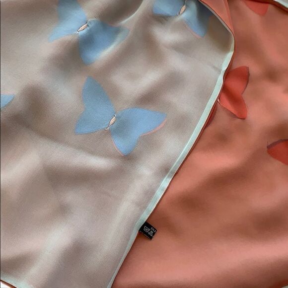 Reversible blue/coral brick butterfly very sheer silk chiffon scarf 22" x 66" - Picture 5 of 11